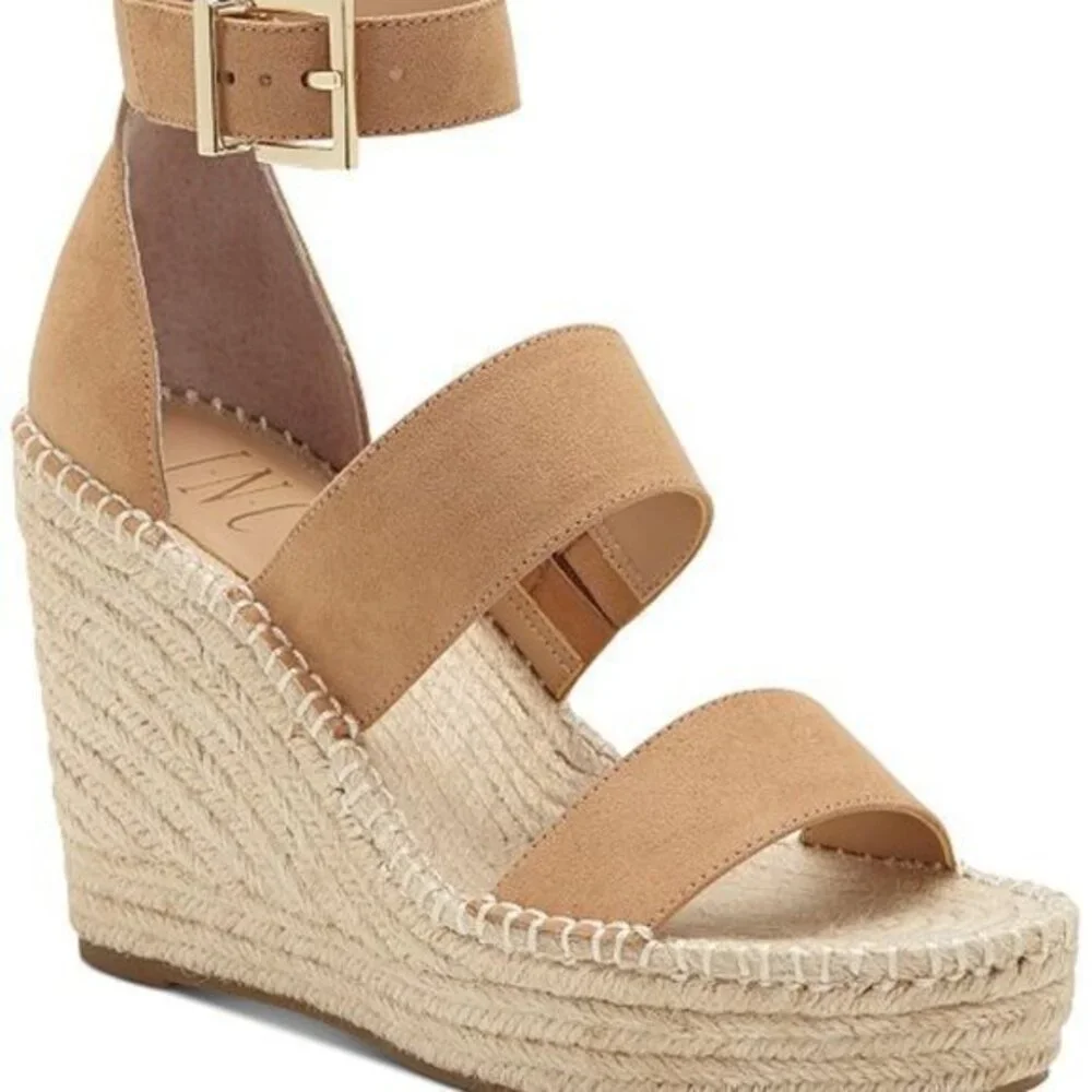 Inc Women’s Shoes 8M Wedges Platform sandals camel